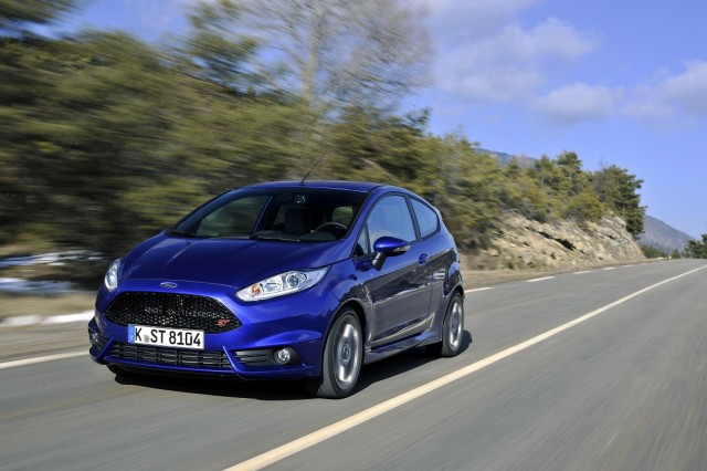 2013 Ford Fiesta ST (7).jpg